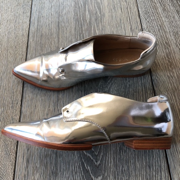 JOE’S JEANS DAKOTA Silver Brogue Shoes - Picture 6 of 9